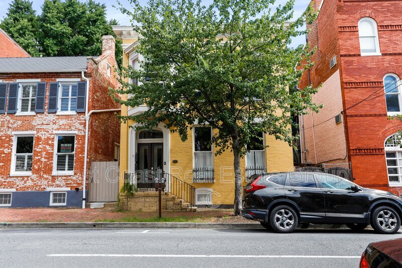 9 W 3rd St Unit A, Frederick, MD 21701 Condo for Rent in Frederick