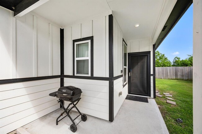 Building Photo - 4727 Prairie Chase Dr