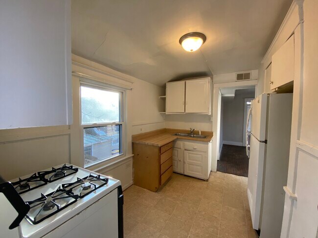 Foto del edificio - 517 Leonard St NE