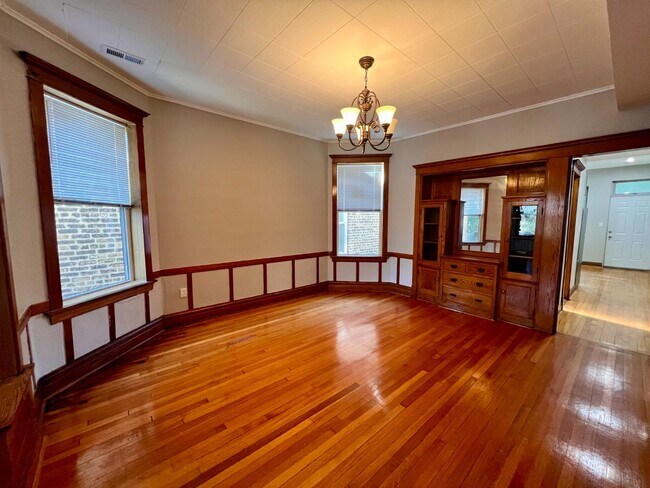 Foto del edificio - 3855 W Wrightwood Ave