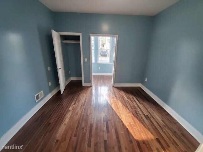 Foto del edificio - 156 Randolph Ave