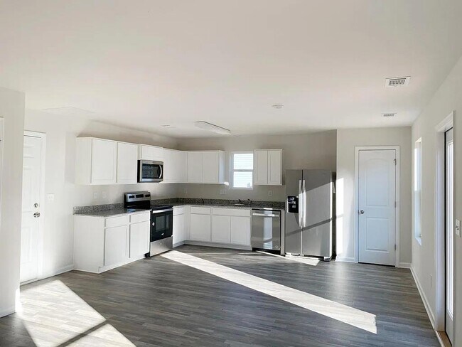 Foto del edificio - 142 Queens Cir