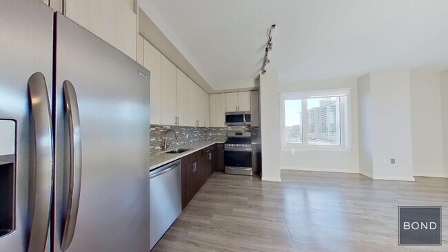 Foto del edificio - 178-02 Hillside Ave.