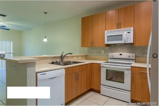 Foto del edificio - 2423 NW 31st Ct
