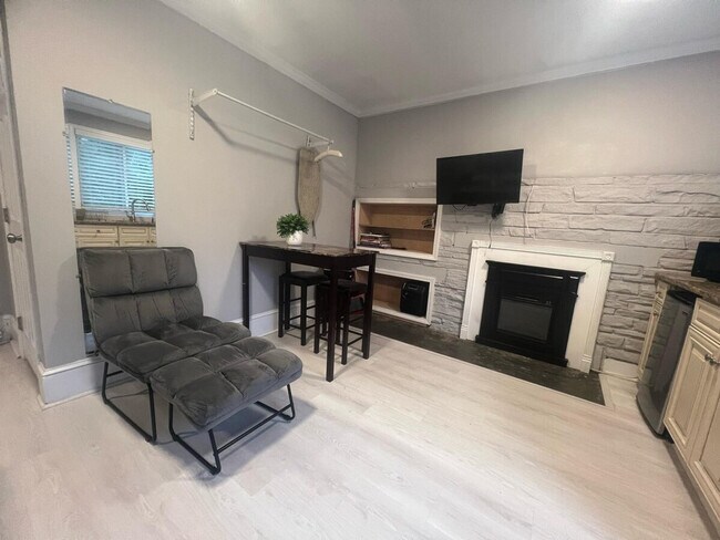 Foto del edificio - 1323 Briarcliff Rd NE