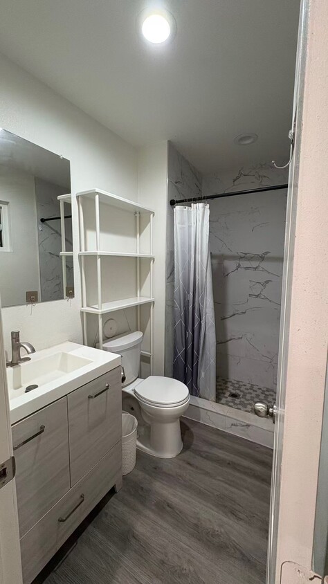 Building Photo - 1024 Bunbury Dr