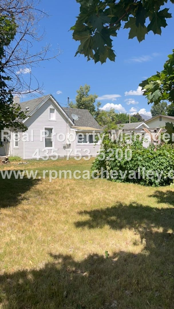 Foto del edificio - Cozy 2 br home in Smithfield.  Available i...