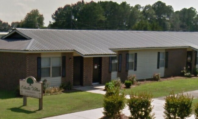 Building Photo - 11 Villas St