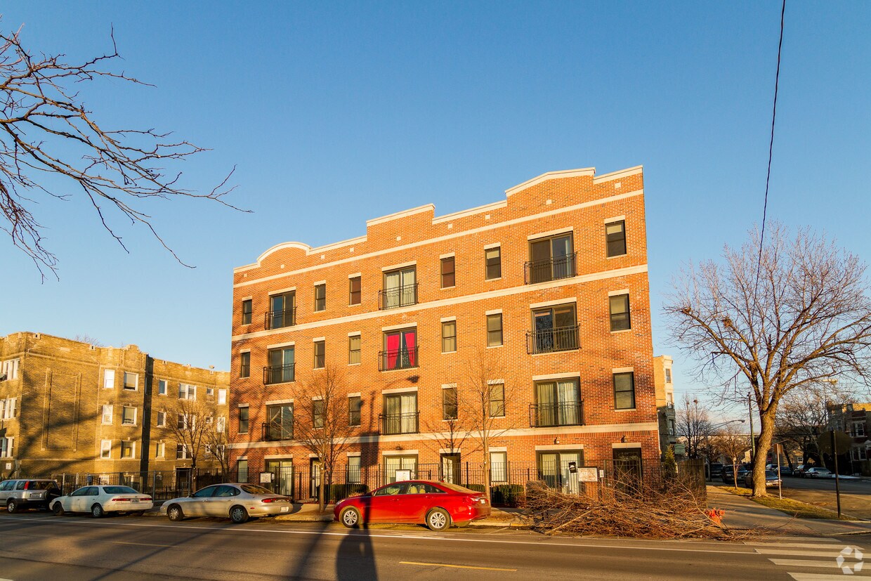 Foto del edificio - 1655-1659 S California Ave