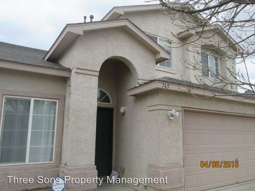 Building Photo - 765 Valley Meadows Dr NE