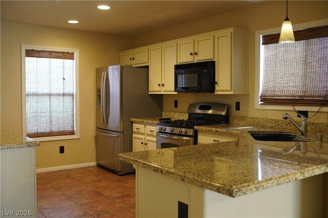 Foto del edificio - 8037 N Cabbage Cove St
