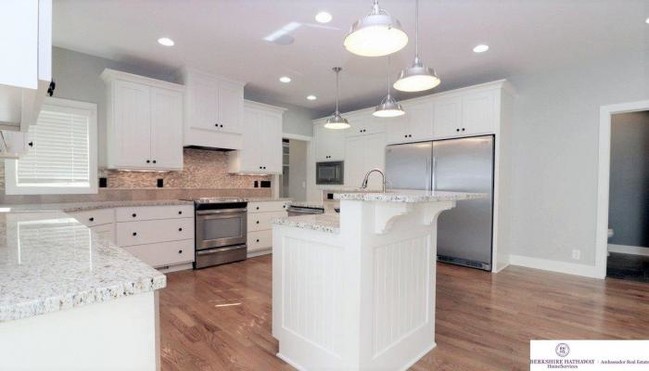 Foto del edificio - 6 bedroom in Omaha NE 68136