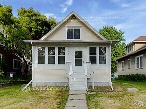 Building Photo - 1024 25th Ave SE