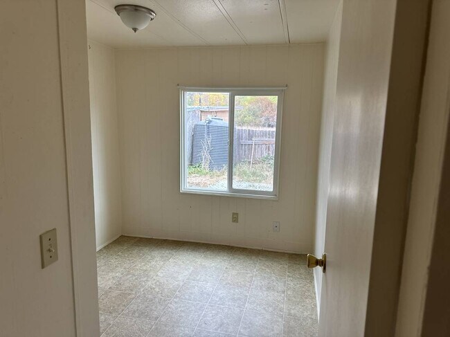 Foto del edificio - 8504 E Evans Creek Rd