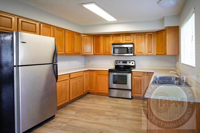 Foto del edificio - 2 Bedroom / 2 Bathroom Unit | Cornhusker Creek Apartment