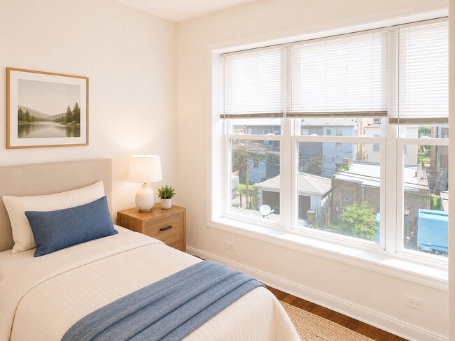 Foto del edificio - 6233 S Langley Ave