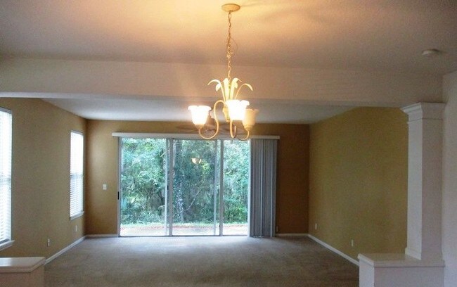 Building Photo - 8466 Drayton Park Dr