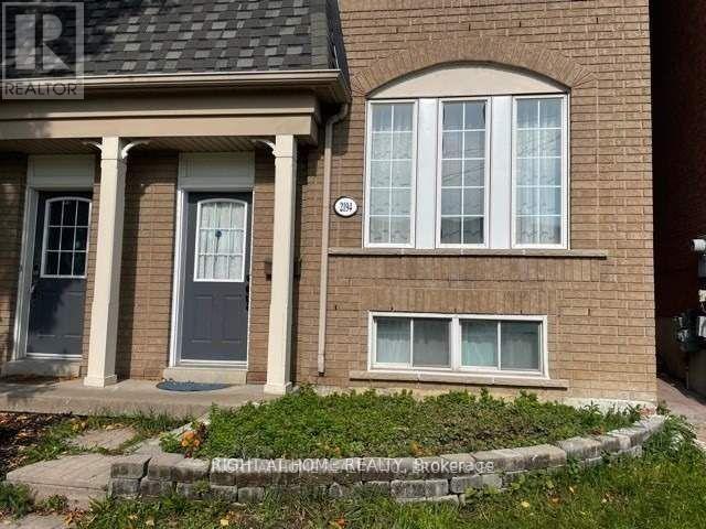 Photo du bâtiment - 2194 St Clair Ave W