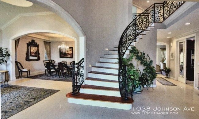 Foto del edificio - 1038 Johnson Ave