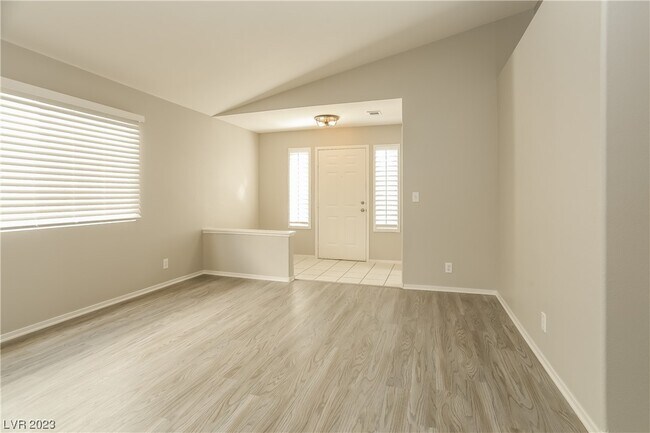 Foto del edificio - 6039 Shadow Oak Dr