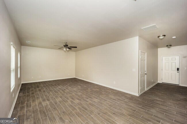 Foto del edificio - 2303 Clapton Ct