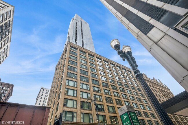 Building Photo - 60 E Monroe St