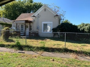 Building Photo - 2337 N Ramsey Ave