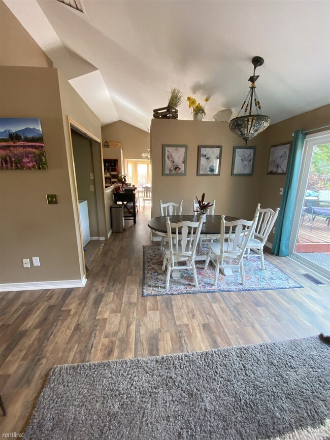 Building Photo - 5 br, 3 bath House - 1363 West 6th Street