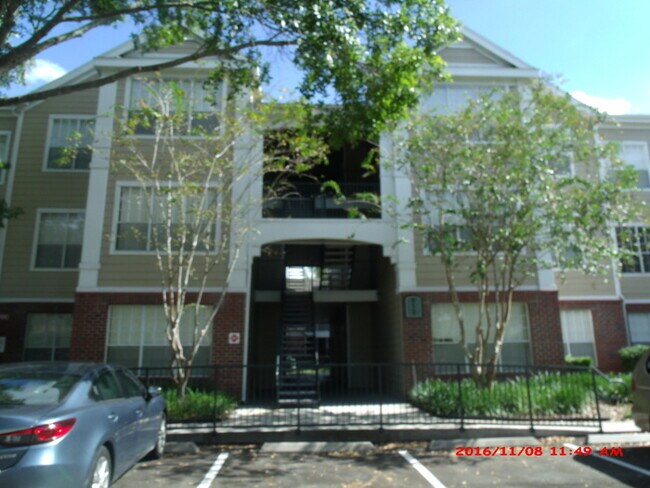 Building Photo - Beautiful 2 Bed 2 Bath Condo in the heart ...