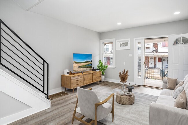 Living room - 4020 Neilson St
