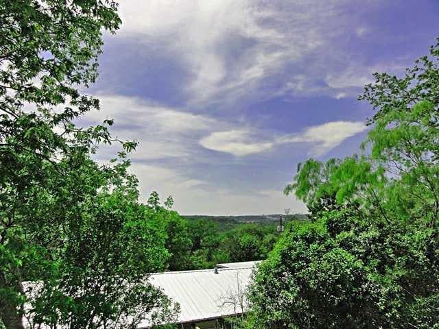 Building Photo - 3306 Westhill Dr