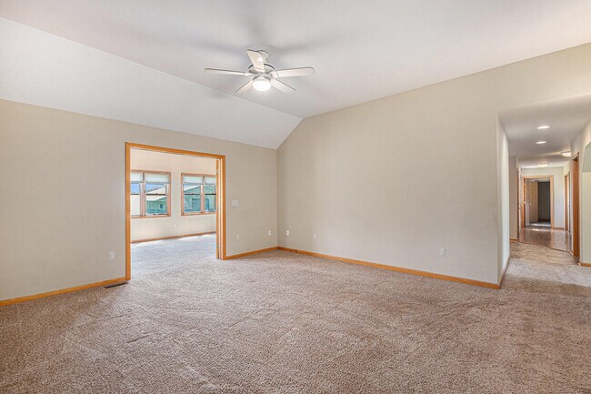 Building Photo - 5736 Willis Rd