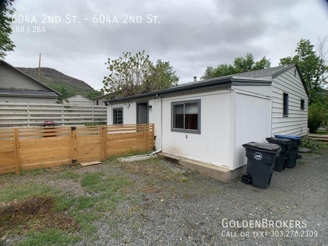 Photo - 604 2nd St House