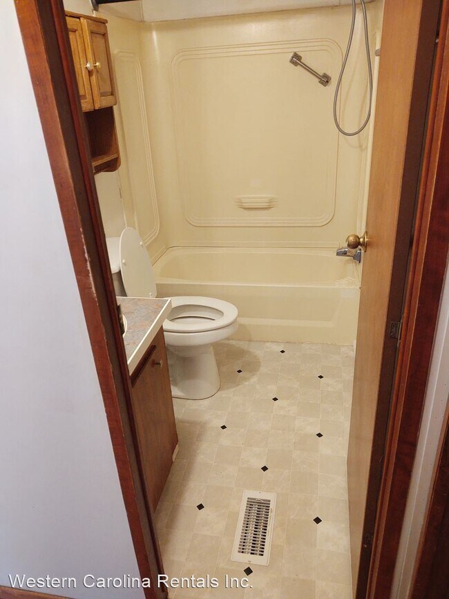 Building Photo - 2 br, 1 bath House - 128 Tika Drive