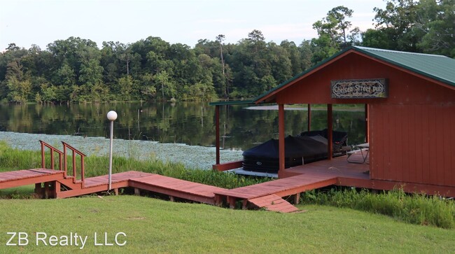 Building Photo - 3 br, 2 bath House - 122 Cedar Point  122 ...