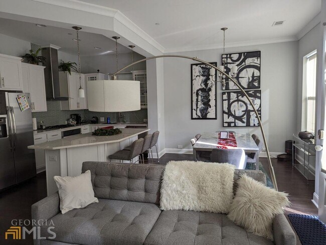 Foto del edificio - 420 Cranleigh Ridge