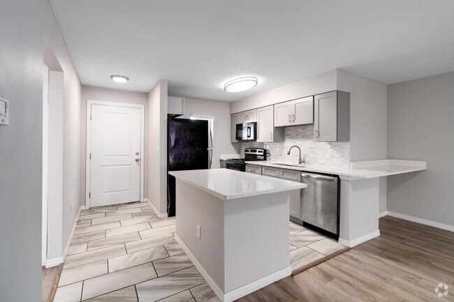 2HAB, 2BA - 1,088 ft² - B2 - Cocina - Goldelm at Valencian