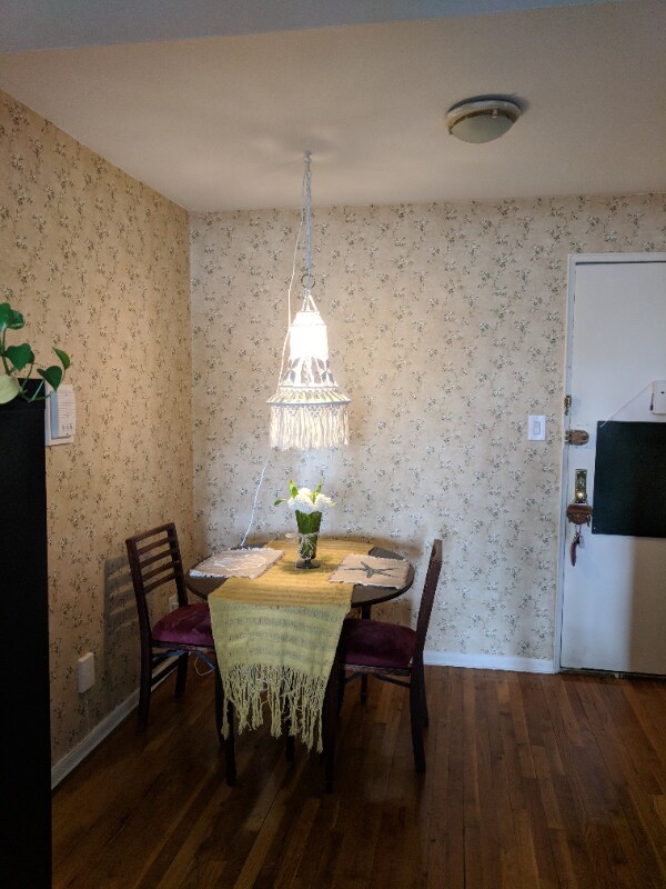 Foto del edificio - 6610 Thornton Pl