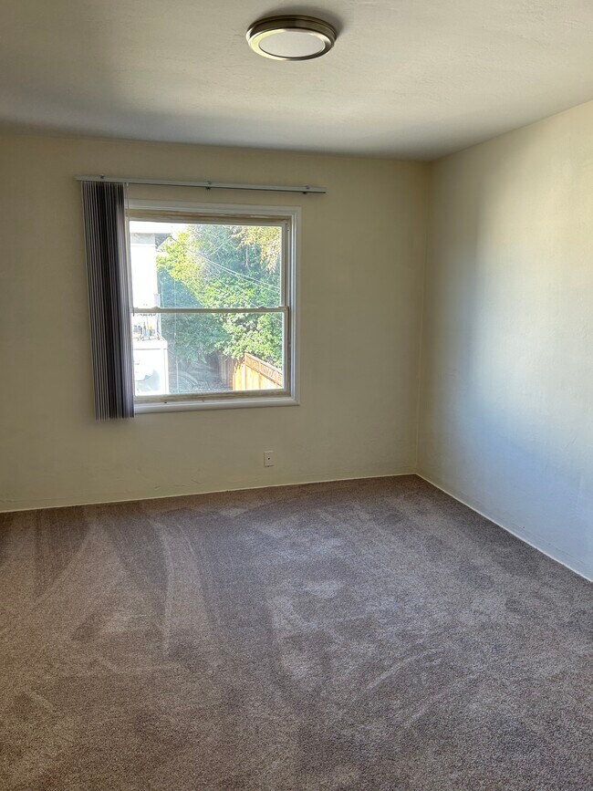 Foto del edificio - 1729 Ward St