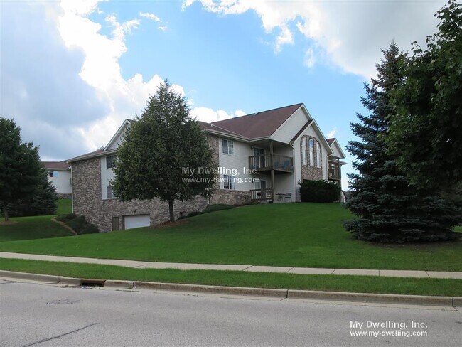 Building Photo - 630 Westfield Way