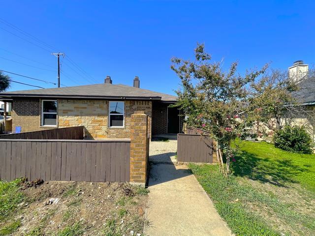 Building Photo - 216 Christina Pl