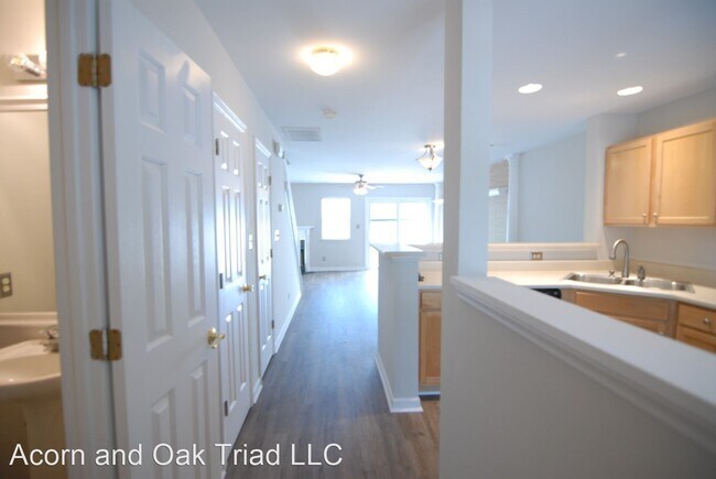 Foto del edificio - 2 br, 2.5 bath House - 5021 Bartholomews Lane