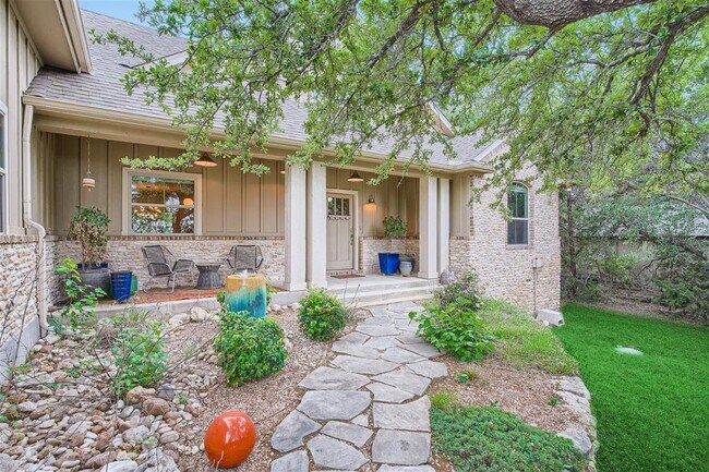 Foto del edificio - 21825 Briarcliff Dr
