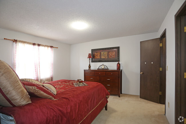 Interior Photo - Maple Ridge Apartments