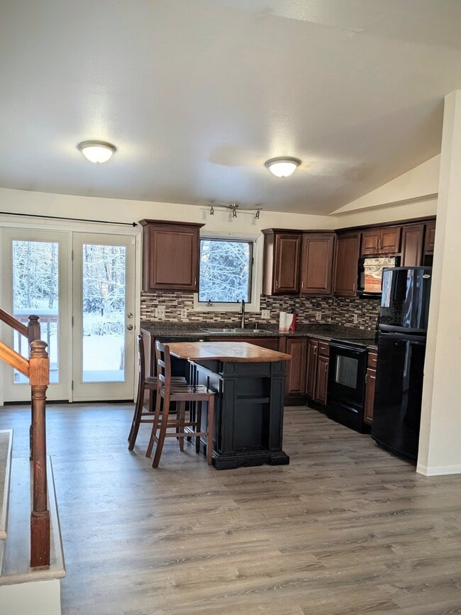 Foto del edificio - 3580 Wildwood Dr