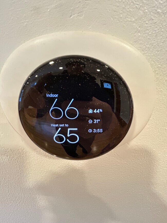 Foto del edificio - 1810 Logan St