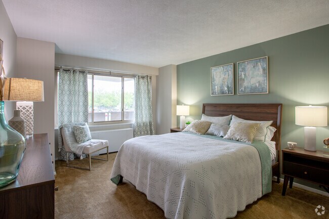 Model - Bedroom - Premier at Cherry Hill