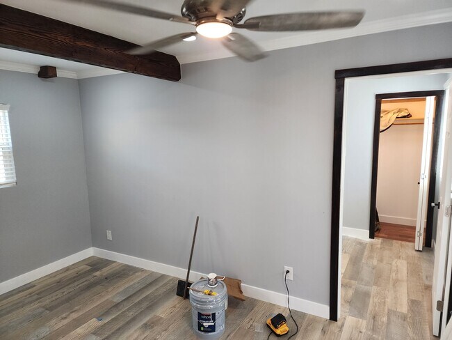Foto del edificio - 3014 Clay Ave