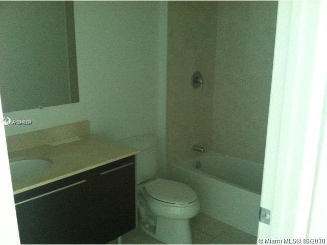 Building Photo - 1850 N Bayshore Dr 3103 Miami Fl 33132