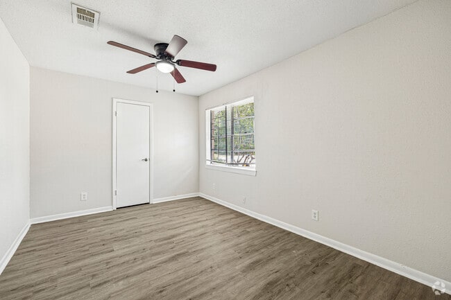 3BR, 1BA - 926SF - Primary Bedroom - Alice Street Apartments